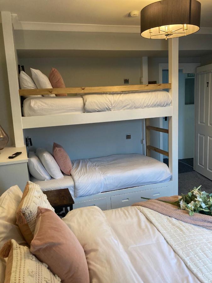 Abbey Court Guest House Карлайл Екстериор снимка